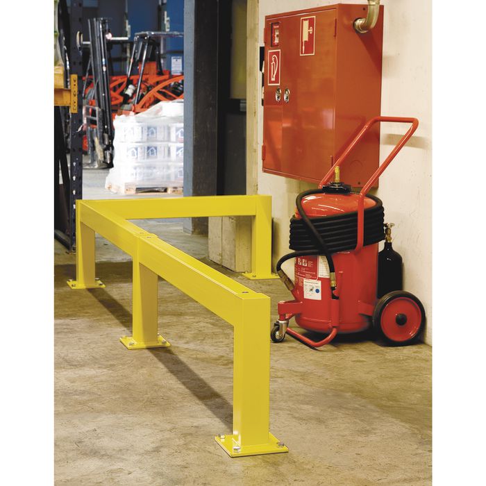 Black Bull heavy duty impact protection railing system - middle post ...